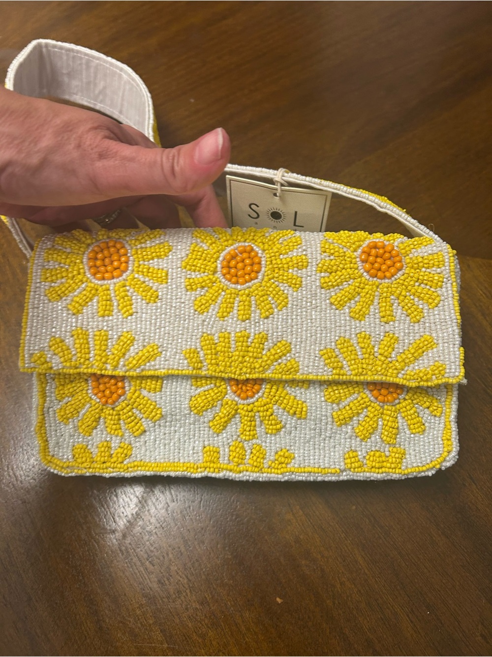 NWT SOL and MER Daisy 🌼 beaded handbag. - Picture 11 of 16